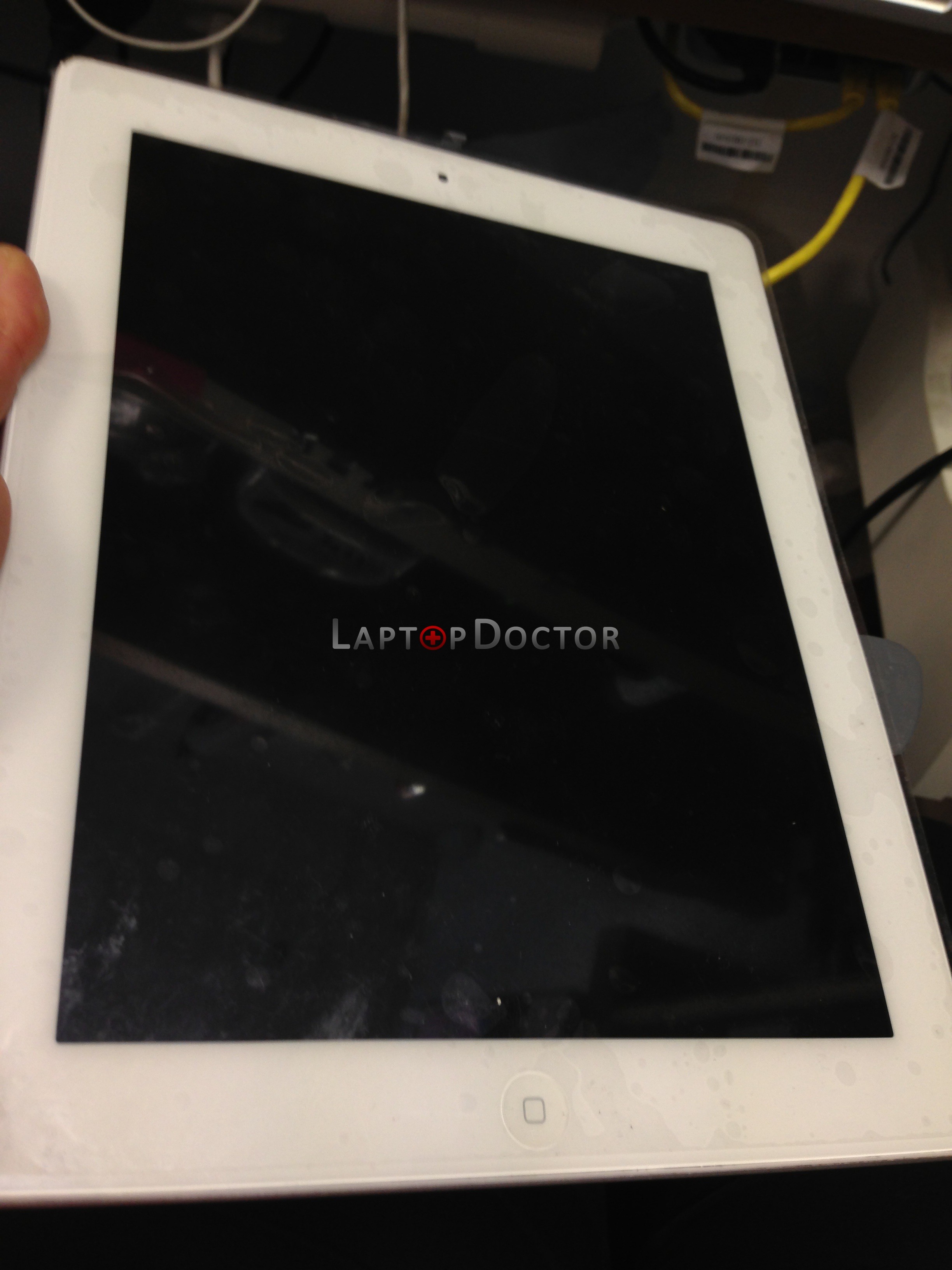 iPad not charging - fix charging docking port - Laptop Doctor